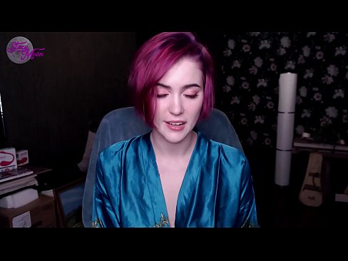 ❤️ Uweisunge iwwer d'Réck vun engem russesche Meedchen op Englesch ️ Häre Porno bei eis ❌❤