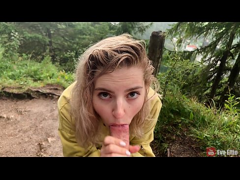 ❤️ Meedchen drénkt kum no engem ëffentleche Blowjob - Eva Elfi ️ Häre Porno bei eis ❌❤
